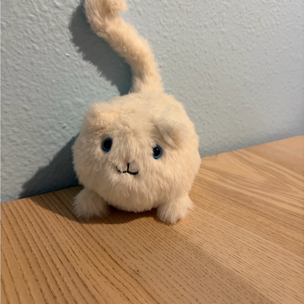 Retired Jellycat Cream Kitten Caboodle